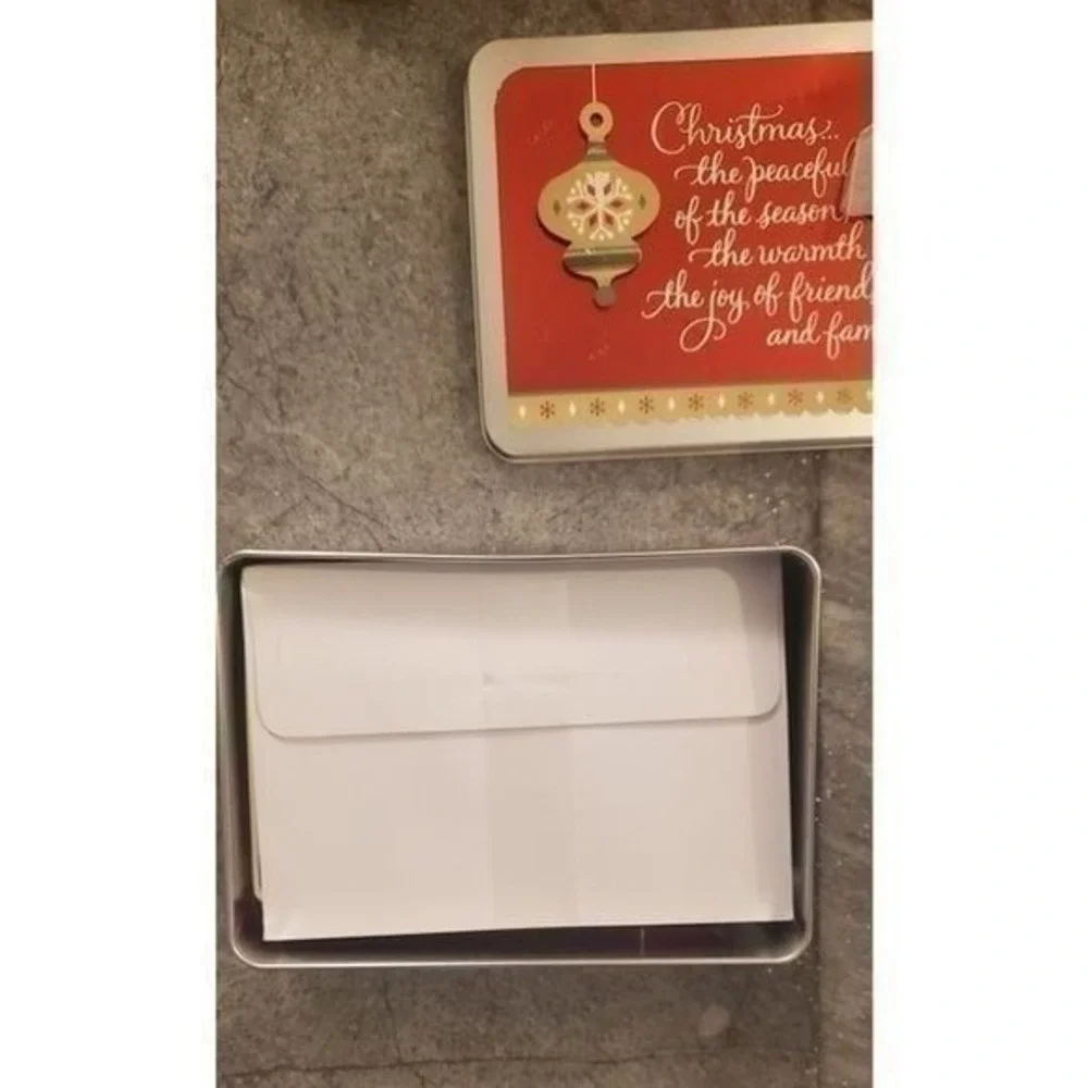 Hallmark Holiday Christmas‎ Cards Tin Ornament Design Season Friends Family